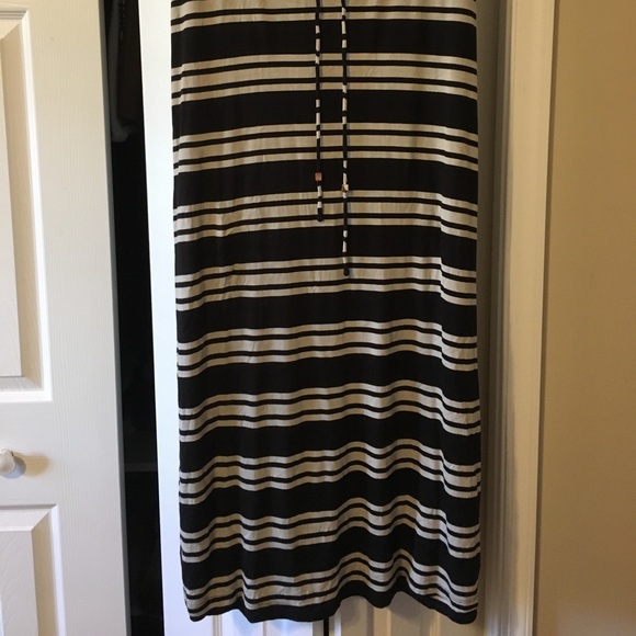 MK Maxi Skirt - Picture 2 of 3